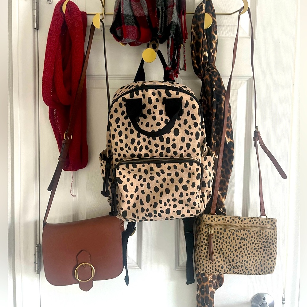 Banana Republic brown saddle bag with gold buckle